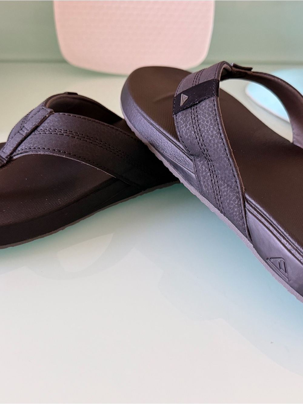 Reef Men’s 9, Black Sandals, Cushion Phantom Flip-Flop & Thong NEW - Picture 6 of 14